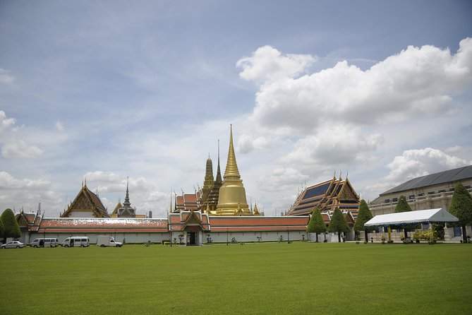 Private Customized Bangkok Tour With Driver - Wat Pho Thai Traditional Massage School Area: Temples and That Reclining Buddha Moment