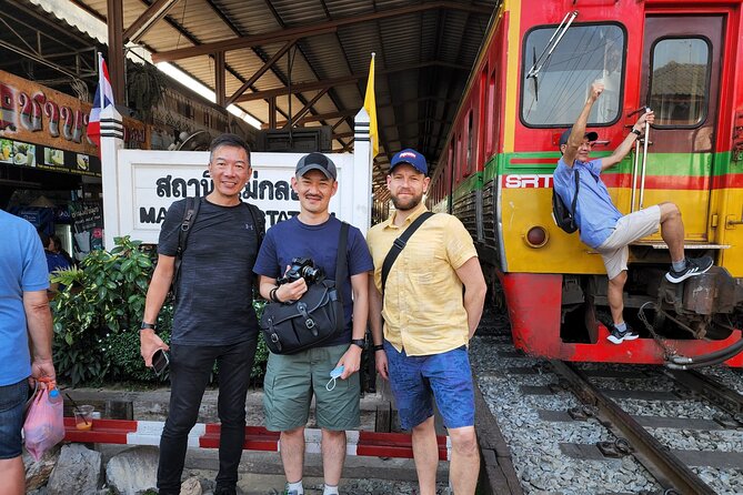 Private Floating Market and Historical Ayutthaya Sightseeing Tour - Maek Klong Railway Market: watching commerce stop for the train