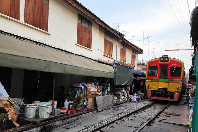 Private Floating Market and Historical Ayutthaya Sightseeing Tour - Historic Ayutthaya: seeing the ruins without getting lost