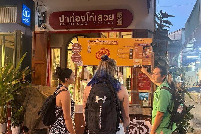 Private Floating Market & Maeklong Railway Tour from Bangkok - Food, Shopping, and Timing Tips for Damnoen Saduak