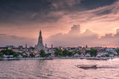 Private Grand Temples Along the Chao Phraya River [1/2 Day] - Grand Palace Time: Seeing the Imperial Center Without Losing the Thread