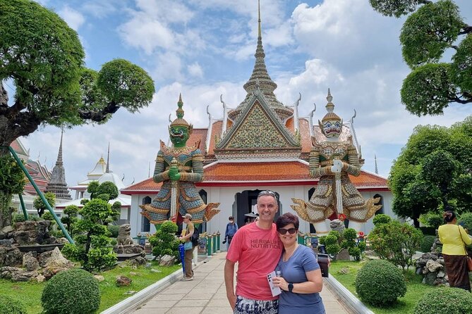 Private Half Day Tour in Bangkok with the Grand Palace - Wat Pho: the reclining Buddha temple that teaches the basics fast
