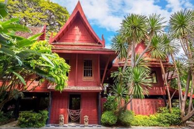 Private Heritage Tour of Jim Thompson House and Bangkok Temples - Jim Thompson House: teak architecture plus art collections in one hour