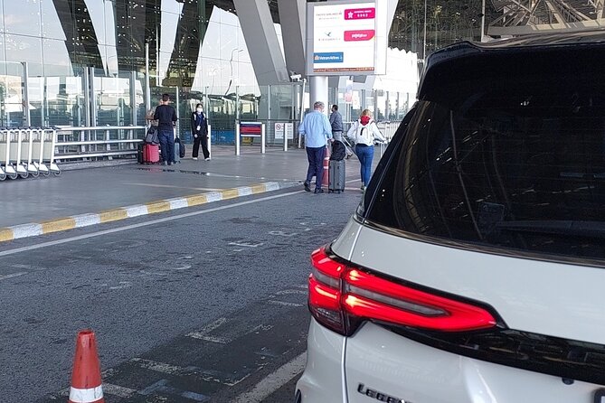 Private Shuttle SUV Bangkok From or To Airport - Who should book this private shuttle from Bangkok airports?
