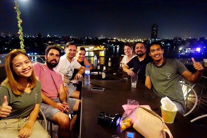 PRIVATE - STEET FOOD TOUR CHINA TOWN incl. food and drinks - Wat Traimit start: orientation first, golden Buddha may be off-limits