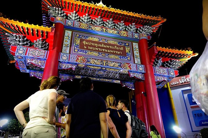 PRIVATE - STEET FOOD TOUR CHINA TOWN incl. food and drinks - Meeting point near Rama IV: simple start, no hotel pickup