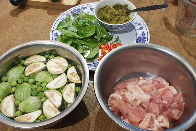 Private Thai Home Cooking Lesson (since 2004) - Where the Day Starts: On Nut BTS and Choosing Your Time