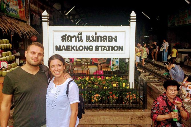 Private Tour: Amphawa Floating Market & Maeklong Railway Market - Shopping, Snacking, and Time-Saving Moves