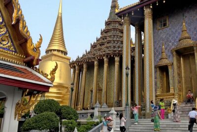 Private Tour: Grand Palace & Emerald Buddha Temple Experience - Grand Palace: the royal-city core, in a focused 1.5 hours