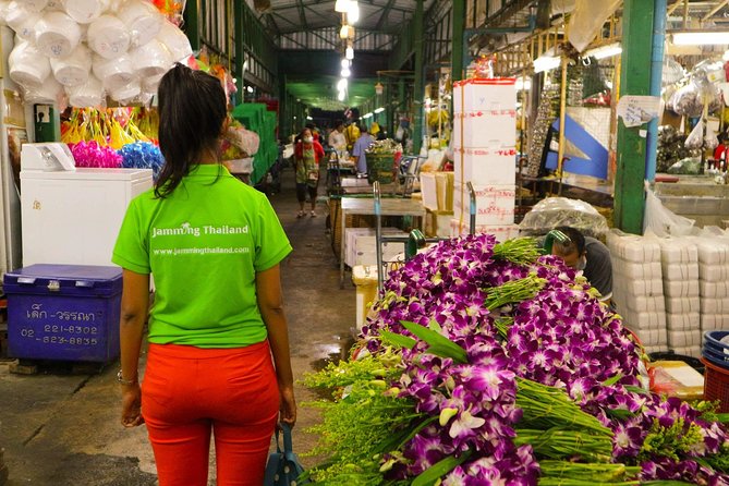 Private Tour Guide in Bangkok for a Day - Chinatown in Bangkok: Night energy, guided timing, and food choices