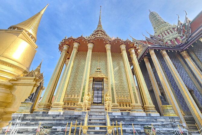 Private Tour to Grand Palace of Bangkok, Pho and Arun Temple - The Smooth Parts: Pickup, Tickets, and a Licensed English Guide