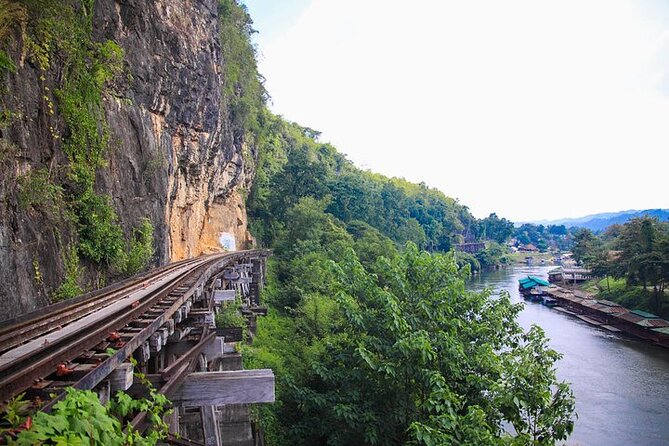 Private Tour to Kanchanaburi Death Railway and Elephant Haven - River Kwai: the bridge walk and photo reality