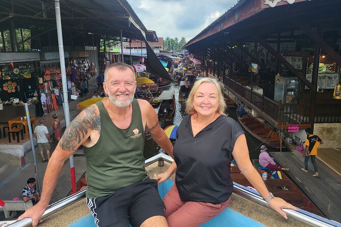 Private Tour to Maeklong Railway Market and Floating Market - The included treats: coconut ice cream and mango sticky rice