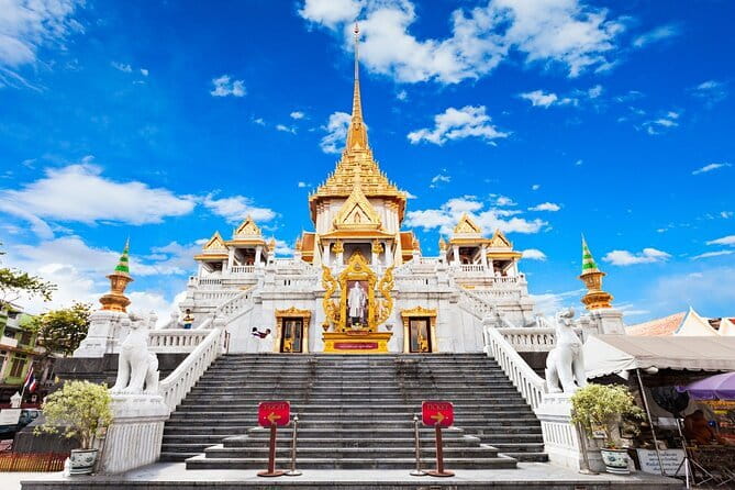 Private Tour to Maeklong Train Market and Floating Market - The guide and driver can make or break the day
