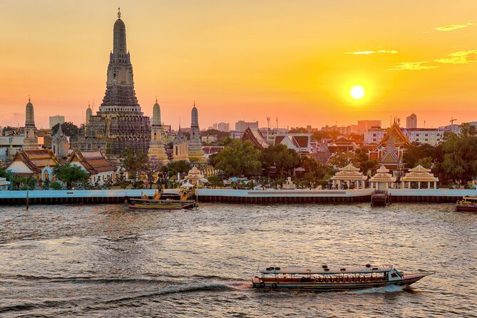 Private tour to Wat Pho,Wat Arun, Canal Tour,Flower Market - Canal + Temples + Flowers: The Big Idea Behind This Day
