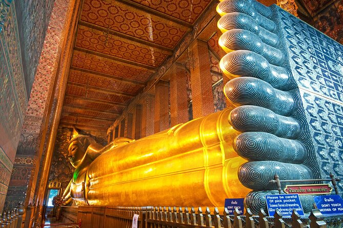 Private Tour - Top 3 Major Monuments (Grand Palace, Wat Pho, Wat Arun) - Wat Arun (Temple of Dawn): The 70 m Spire Up Close