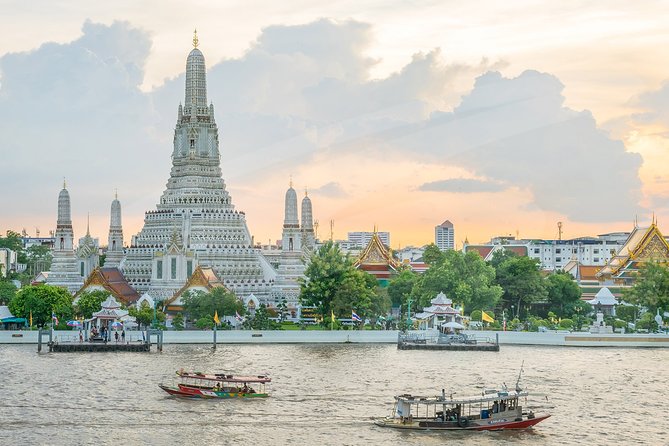 Private Tour - Top 3 Major Monuments (Grand Palace, Wat Pho, Wat Arun) - The Grand Palace and Wat Phra Kaew: Where the Rules Are Part of the Experience