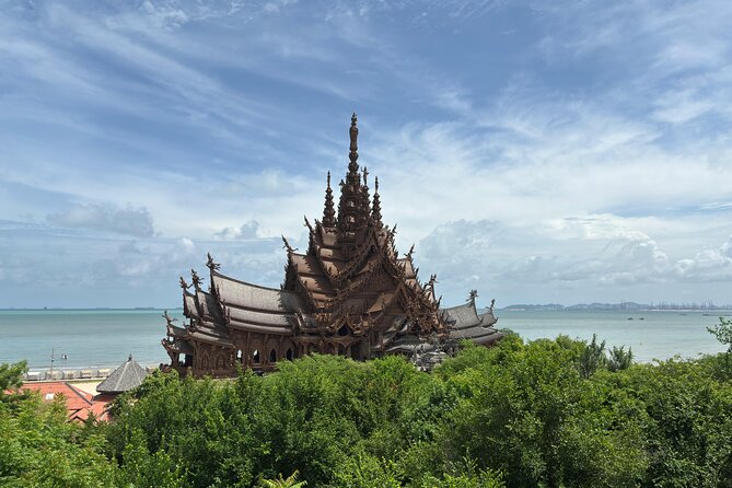 Private Transfer Between Bangkok and Pattaya by Comfortable SUV - Bangkok–Pattaya Without the Headache: How This Transfer Really Works