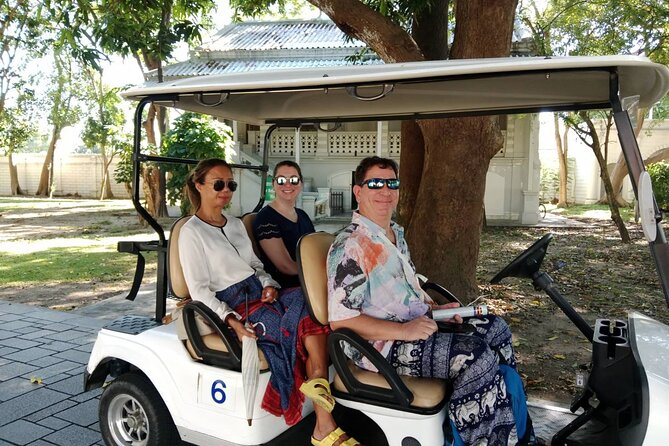 Private Tuk Tuk Night Adventure with Dinner - Wat Arun at Night: Why the Thonburi Side Feels Different