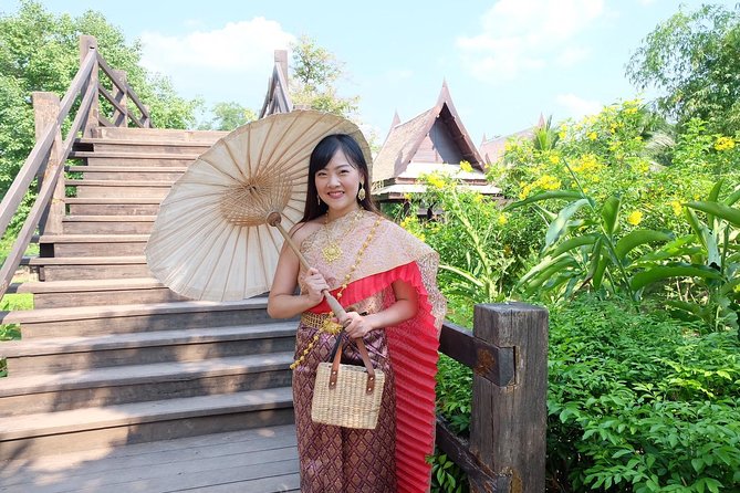 Proposals in Thai Costume with Photoshoot - Weather, timing, and how to prepare without stress