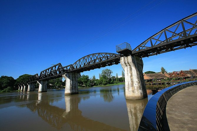 River Kwai Bridge and Floating Market Full-Day Combo - Comfort and Access: Long-Tail Speedboat Considerations