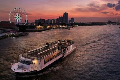 Saffron: A Luxurious Dinner Voyage on the River of Kings - The Four-Course Thai Set Dinner: What’s Included and How It Comes Out