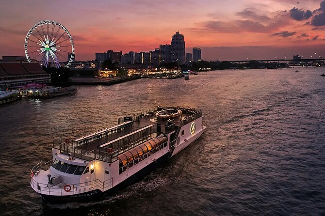 Saffron: A Luxurious Dinner Voyage on the River of Kings - The Four-Course Thai Set Dinner: What’s Included and How It Comes Out