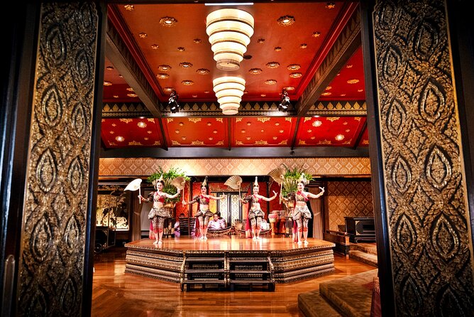 Sala Rim Naam Dinner and Show at Mandarin Oriental in Bangkok - Logistics for a 7:00 pm start: timing, dress, and the boat rhythm