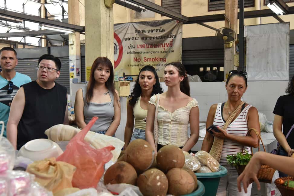 Sathon: Hands-on Thai Cooking Class & Market Tour in Bangkok - Suan Phlu Market Tour in Sathon: Where Flavor Gets Chosen