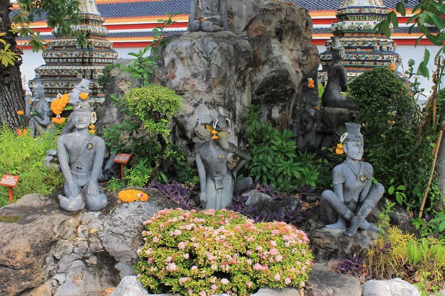 Shared Tour: Wat Pho, Wat Traimit and Wat Benchamabophit - Wat Benchamabophit: Marble Temple calm, carvings, and King Chulalongkorn