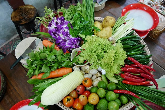 Silom Thai Cooking Experience with Market Visit - Your class day flow: prep, cook, and meal rhythm