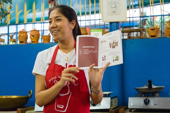 Sompong Thai Cooking School: Hands-On Culinary Experience - Entering the school: setup, comfort, and getting started fast