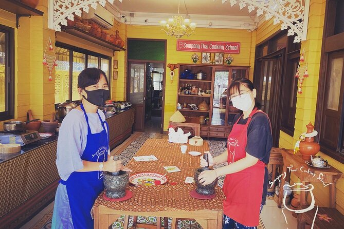 Sompong Thai Cooking School in Bangkok - The Recipe Book: Your Plan for Cook-Again Success