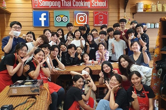 Sompong Thai Cooking School in Bangkok - Your Own Cooking Station: How Four Dishes Actually Get Done