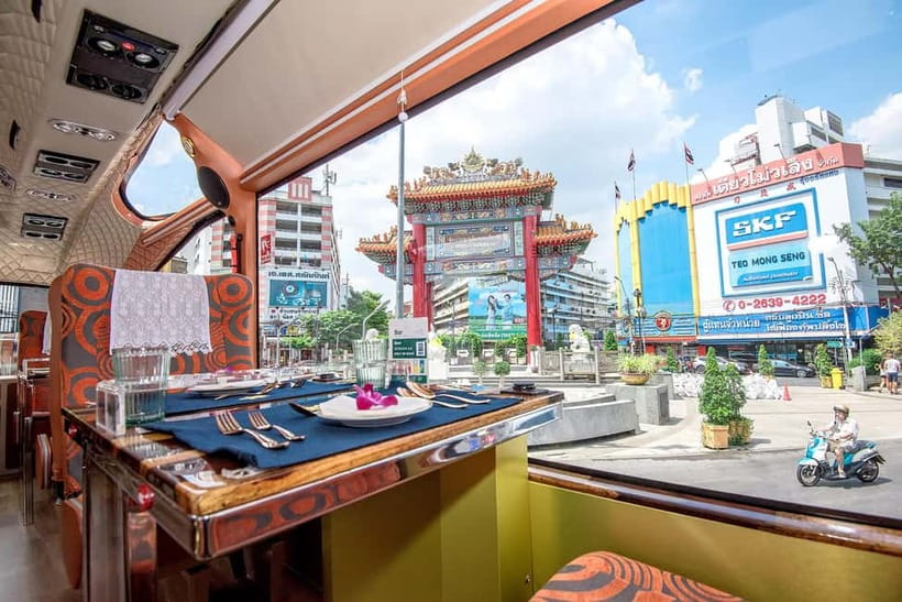 Thai Bus Food Tour Experience in Bangkok - Michelin-Recognized Thai Menu: What You’ll Actually Eat
