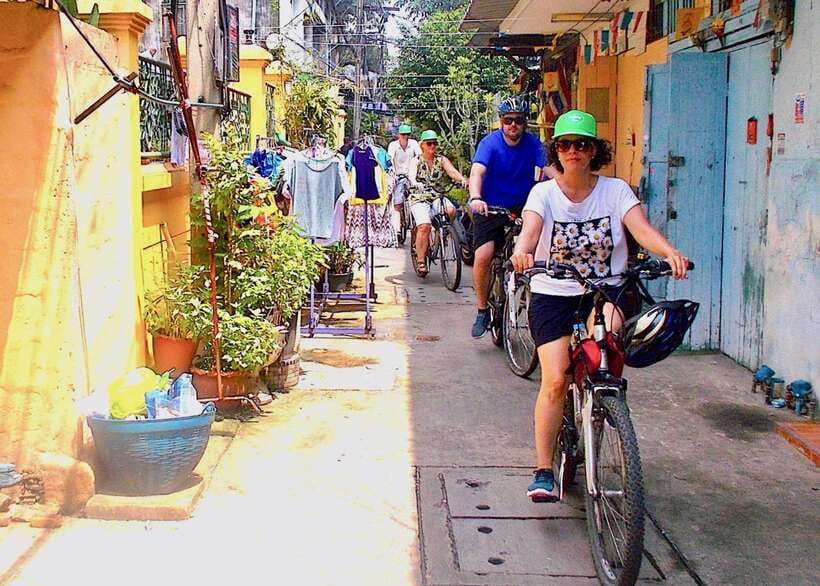 Thai culture and Bangkok local life guided bike tour - Weather and safety: what to plan for