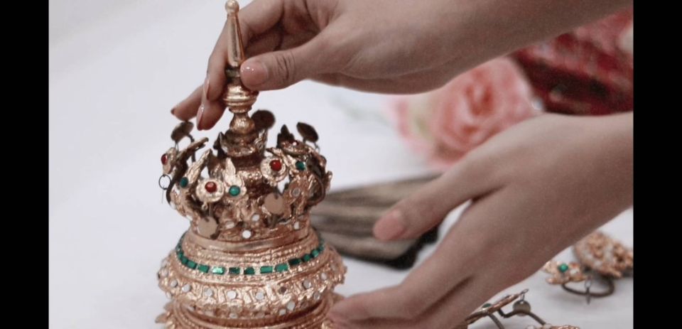 Thai Dance Class - Getting into the costume: Traditional Thai dress and accessories