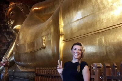 Thai Tour Guide : PRIVATE Highlight of Bangkok + Canal Tour + Simple Thai Lunch - Wat Pho: a strong start with ticket included and real local connections