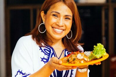 The 10 Tastings of Bangkok: Private Street Food Tour - Or Tor Kor Market (OTK): fruit you can taste, plus satay and mango sticky rice