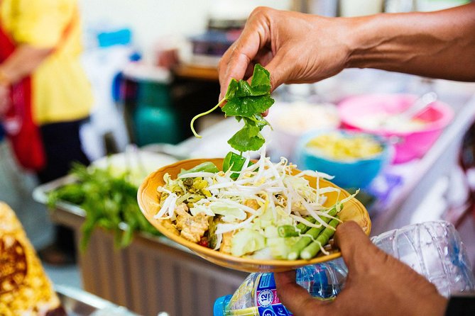 The 10 Tastings of Bangkok: Private Street Food Tour - How the guide customization helps real people (and real spice limits)