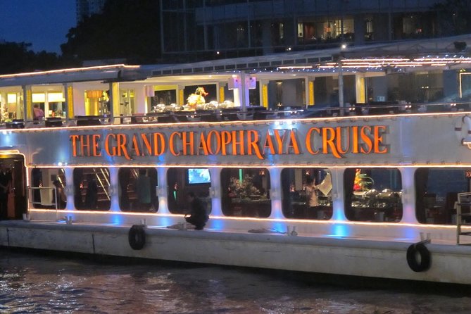 The Chaophraya Cruise : LUXURY 5 STAR Dinner Cruise Program - Entertainment that actually fills the time