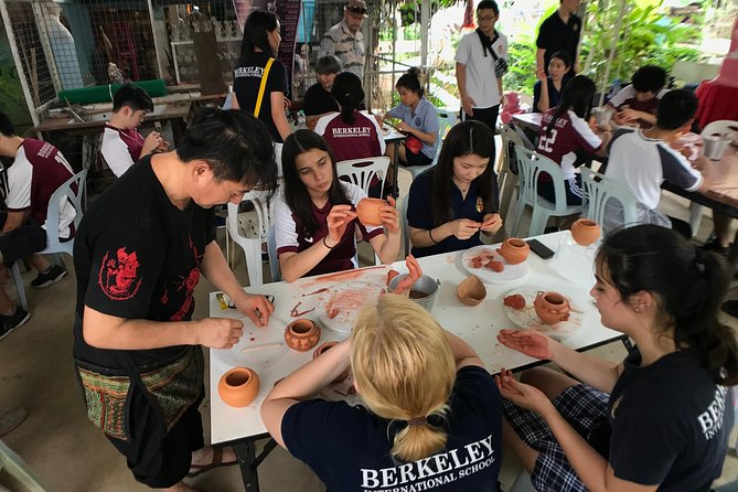 The Story of Handicrafts Full Day Experience from Bangkok - Boat to Pak Kred, Market Walk, and Sanam Nua Temple