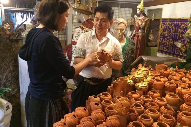 The Story of Handicrafts Full Day Experience from Bangkok - Ko Kret by Bike: Homes, Vegetation, Temples, and Kiln-Site Context