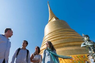 Top Highlight Bangkok Sights. Walking tour with Fun Local Guide! - Meeting point to finish line: easy start, clear ending