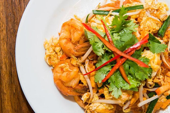 Tuk Tuk Bangkok Private Tour: WW2 Pad Thai, 360-Viewpoint, Chinatown (Pickup) - Wat Saket Golden Mountain: the easy climb with a 360-degree view