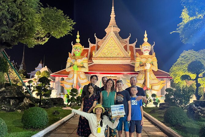 Tuk-tuk Private Tour in Bangkok by Night with Chinatown meal - Tuk-tuk landmark hopping: fast, fun, and built for photos