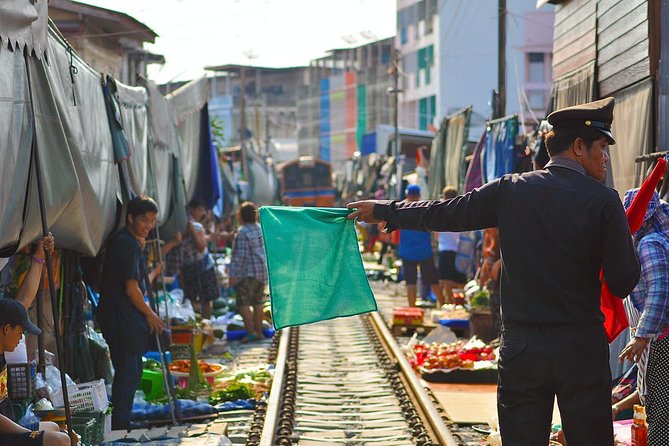Unique Bangkok Markets: Train Market & Floating Market Adventure - Who should book this tour (and who should skip it)