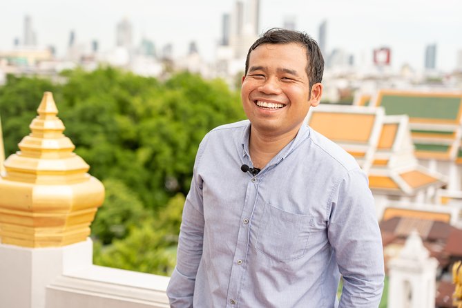 Visit temples in and around Bangkok with a former monk of 10 years - Custom route power: you choose the temples and the tempo