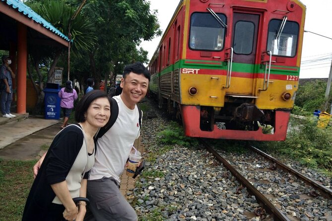 Wheelchair & Luxury Tour to Floating & Railway Markets - Price and value: is $367.39 per person fair for what you get?