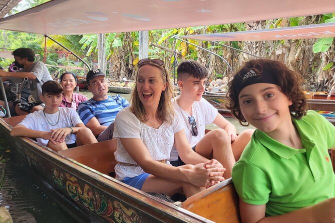 Wheelchair & Luxury Tour to Floating & Railway Markets - Damnoen Saduak Floating Market: seeing the market the easy way from the water